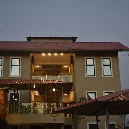 Oyo 11898 Hotel Vhyomaan Mahābaleshwar Extérieur photo