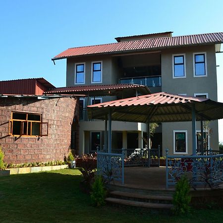 Oyo 11898 Hotel Vhyomaan Mahābaleshwar Extérieur photo